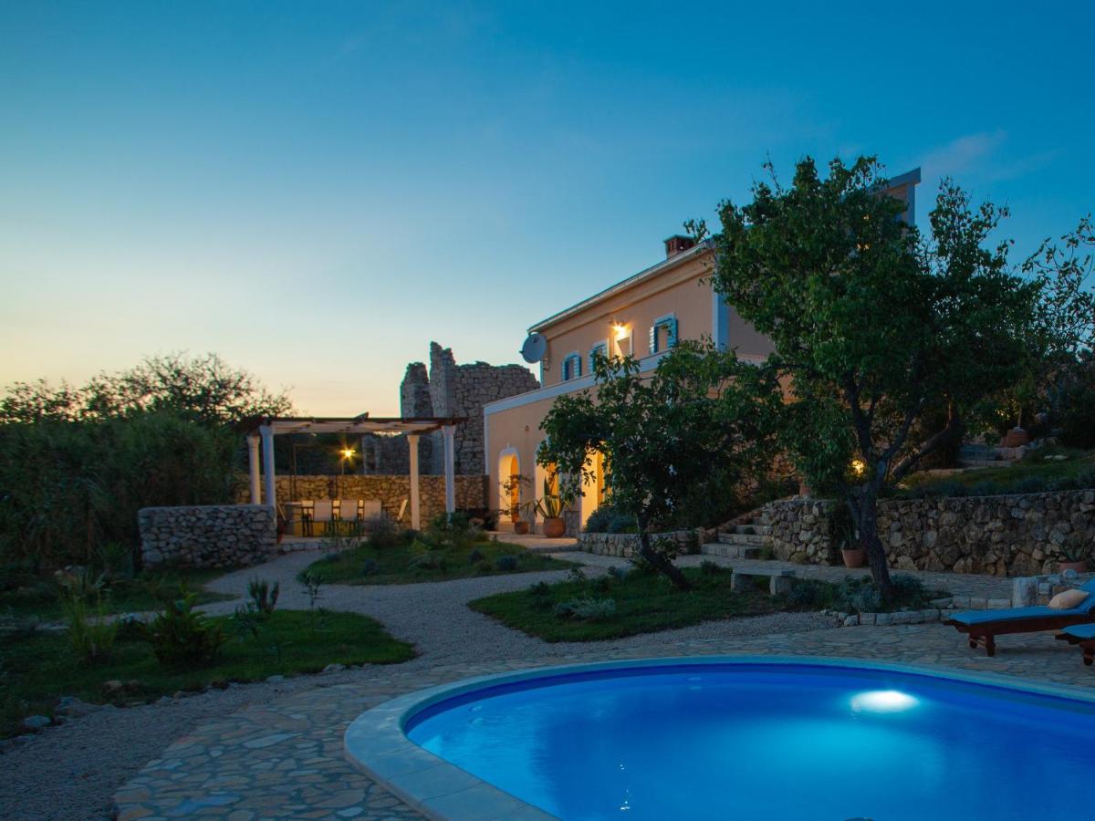 Villa Cesarica Novalja Eksteriør billede